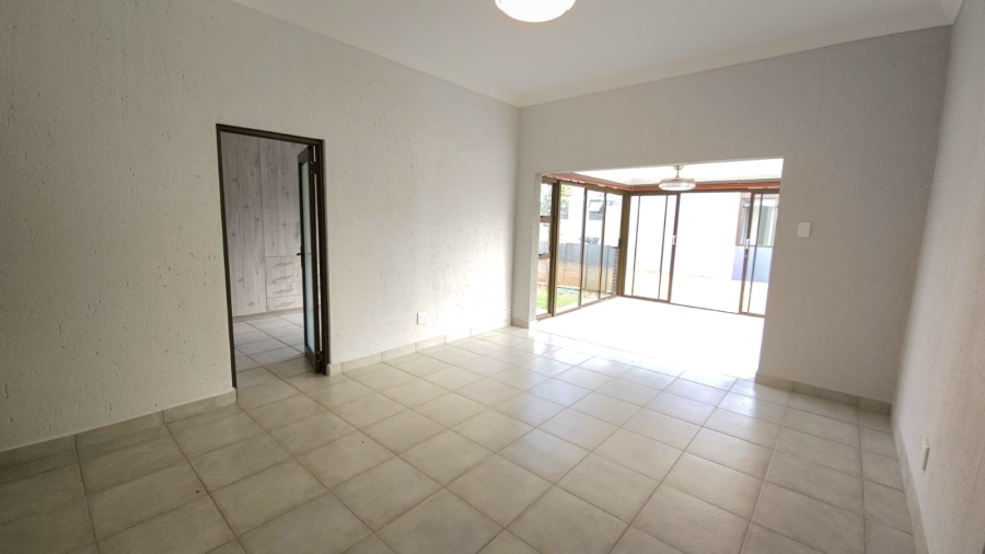 To Let 2 Bedroom Property for Rent in Melodie North West